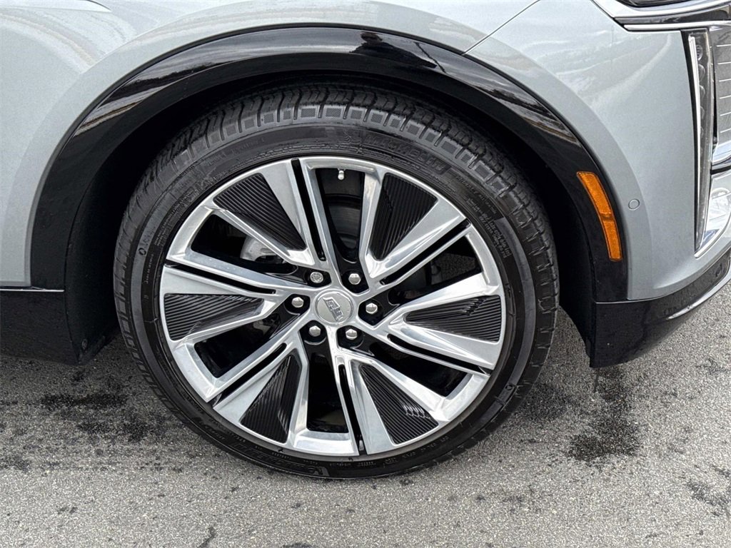 Certified 2024 Cadillac Lyriq Luxury w/ LPO, Floor Liner Package image 9