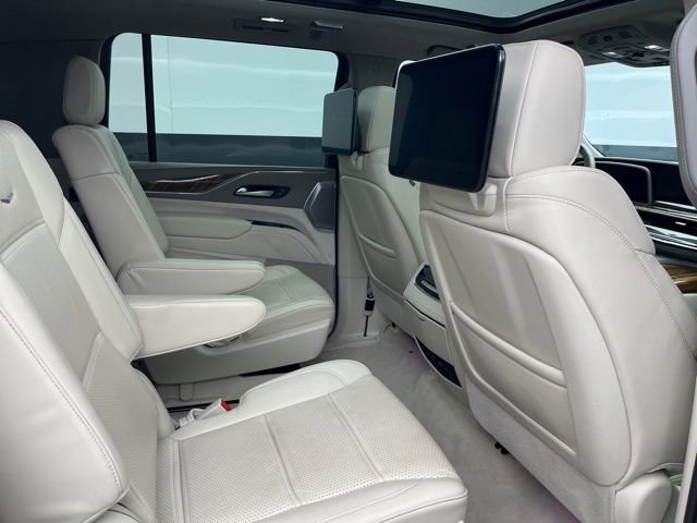 Used 2024 Cadillac Escalade ESV Sport Platinum AWD/4WD image 13