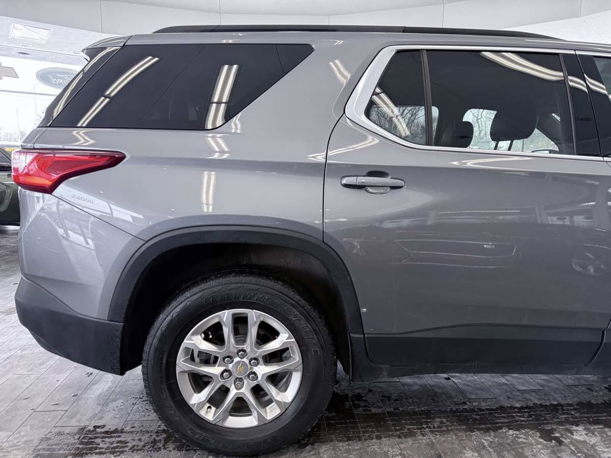 Used 2019 Chevrolet Traverse LT AWD/4WD image 7