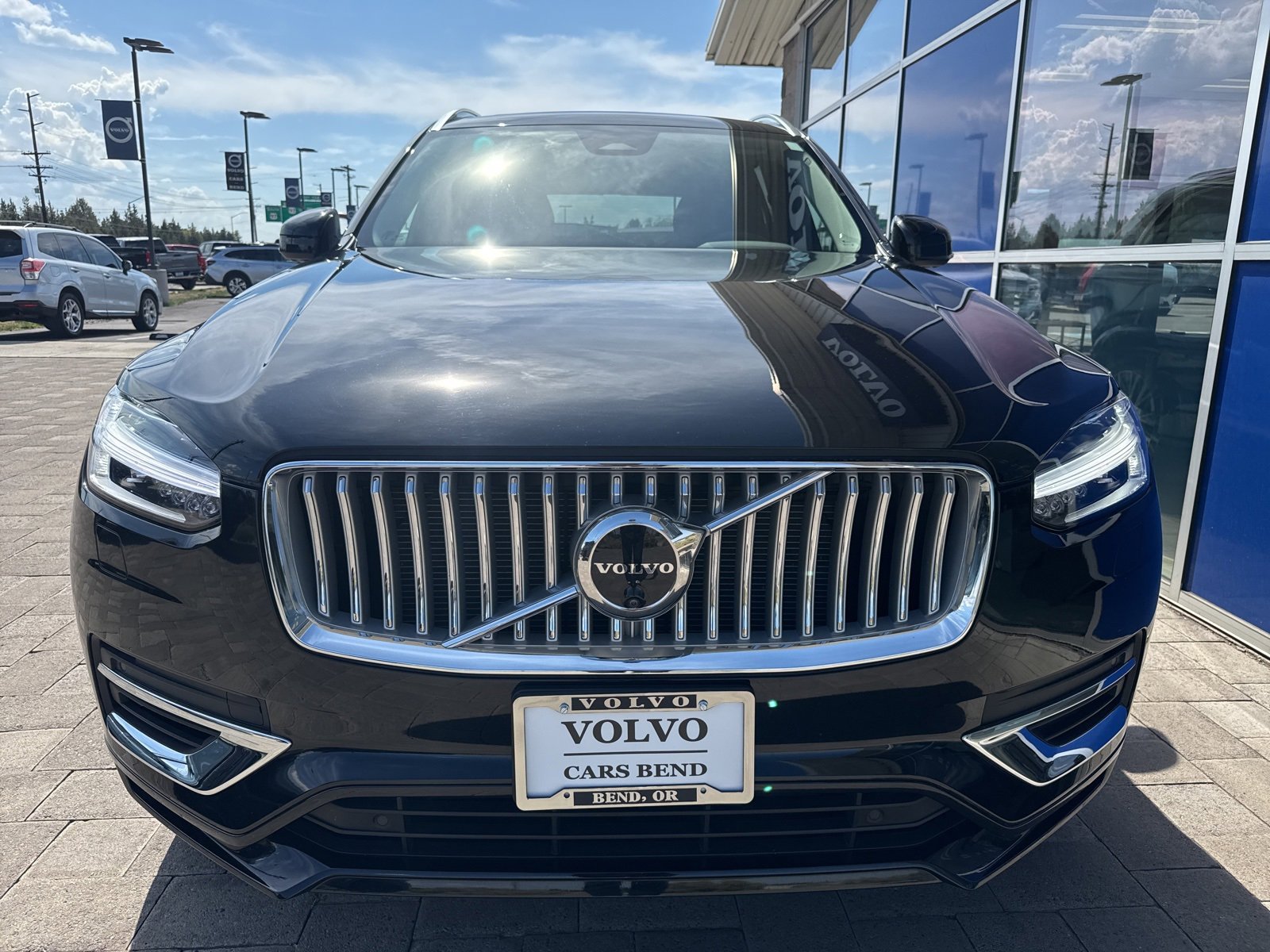 Used 2025 Volvo XC90 T8 Plus w/ Protection Package Premier image 6