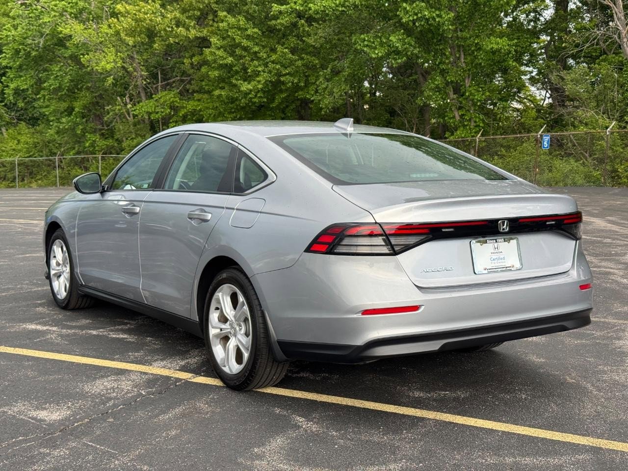 Used 2025 Honda Accord LX image 7