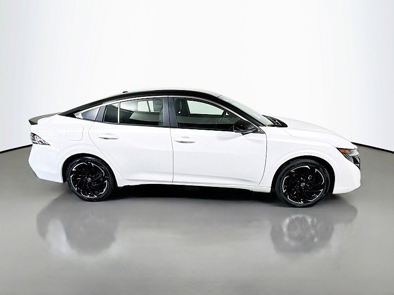 New 2026 Nissan Sentra SR w/ SR Premium Package image 8