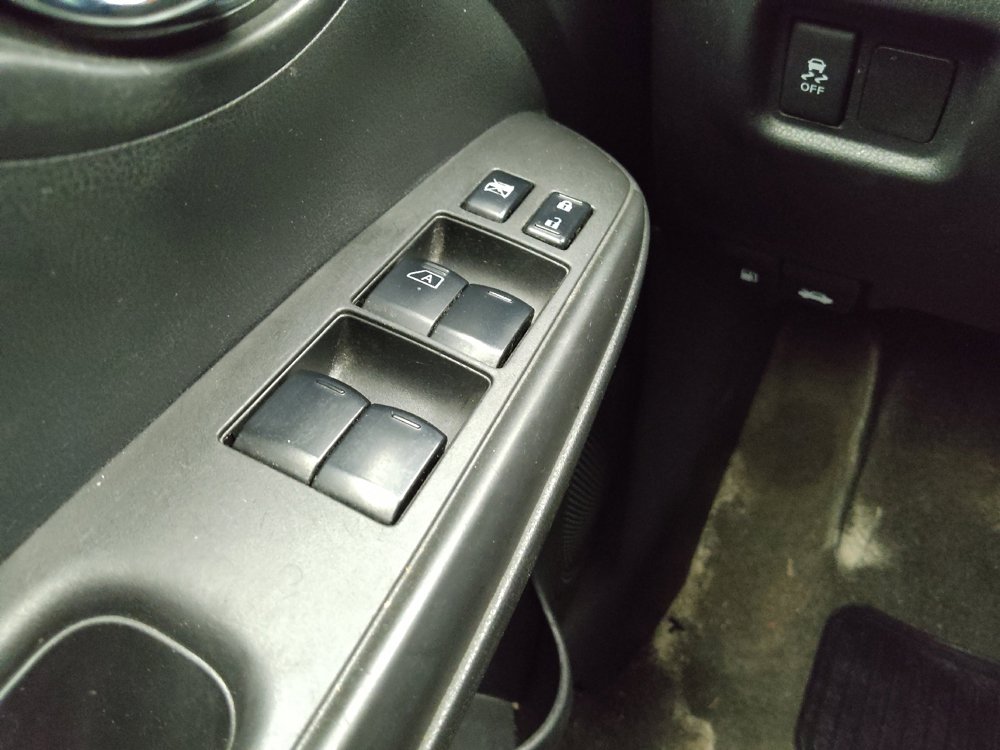 Used 2019 Nissan Versa SV FWD image 27