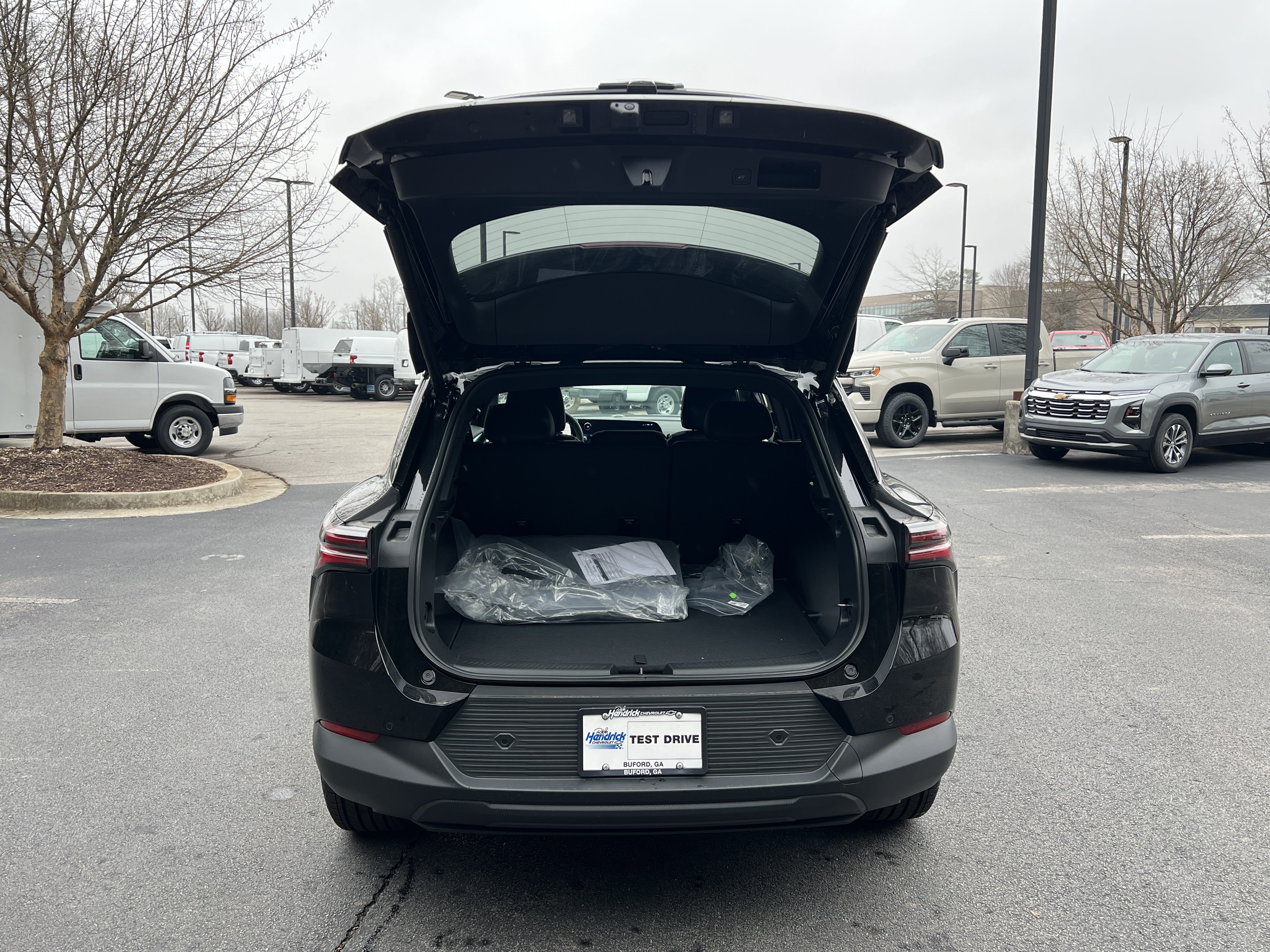 New 2026 Chevrolet Equinox EV LT AWD/4WD image 11
