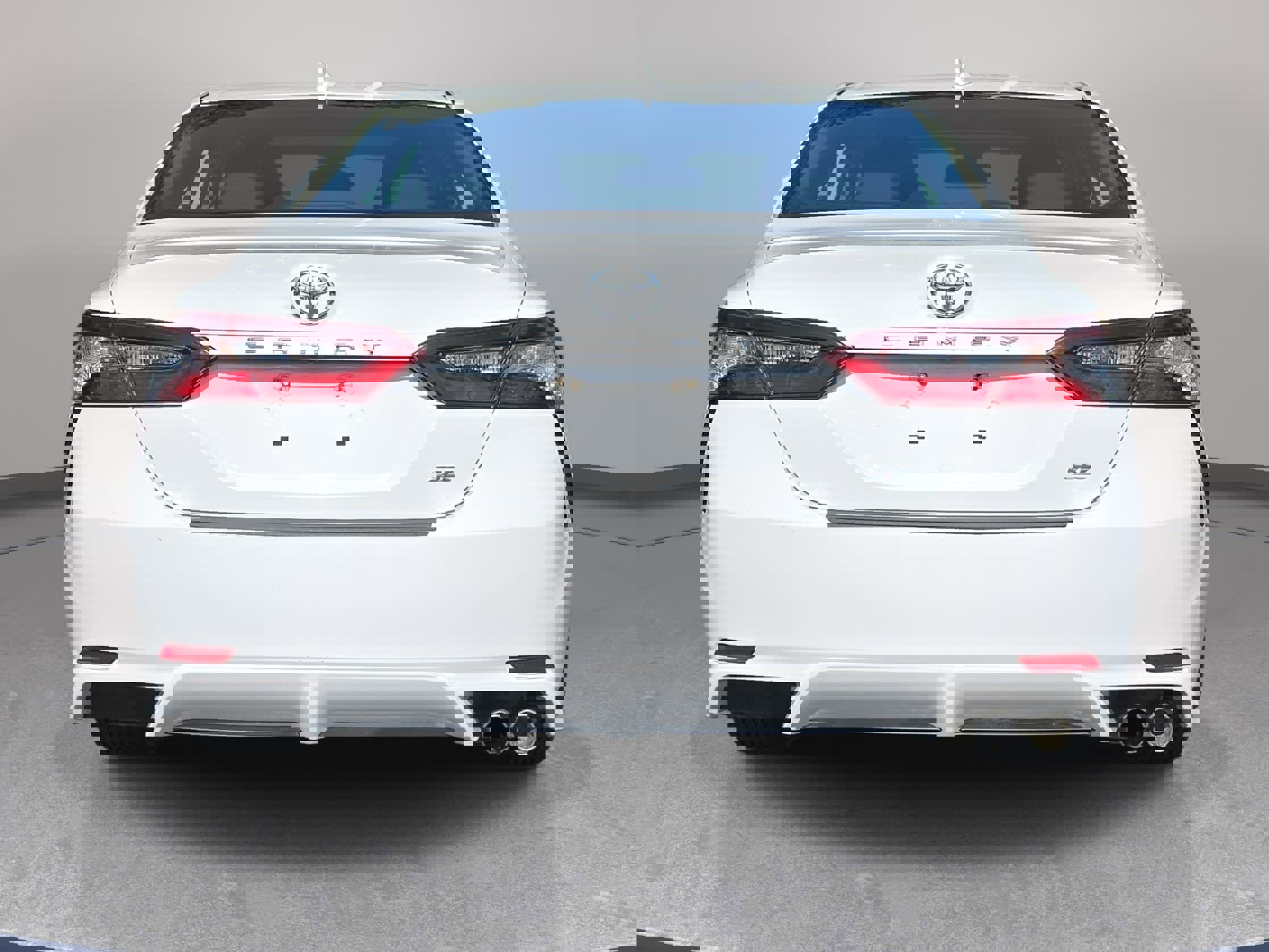 Used 2024 Toyota Camry SE w/ Cold Weather Package image 6