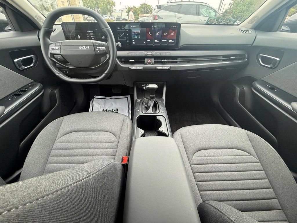 Used 2025 Kia K4 EX FWD image 14