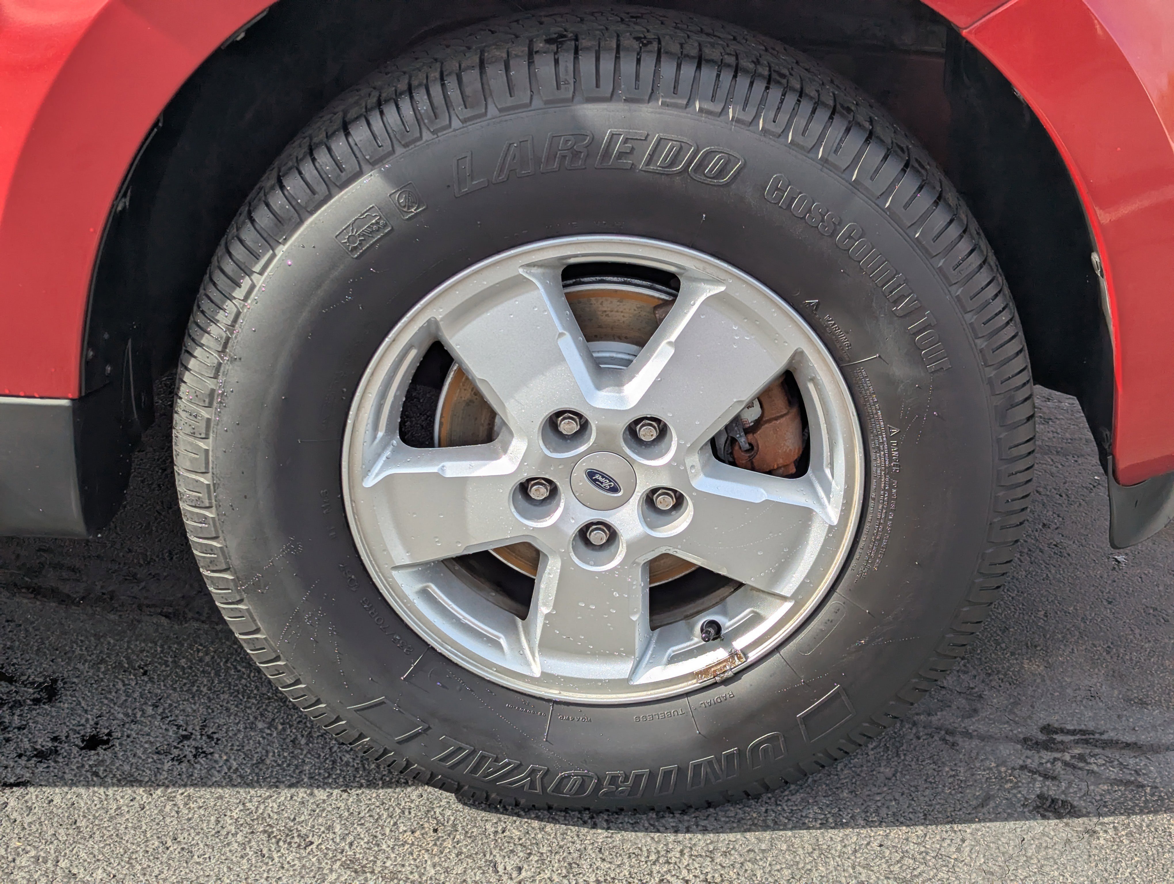 Used 2010 Ford Escape XLT image 9