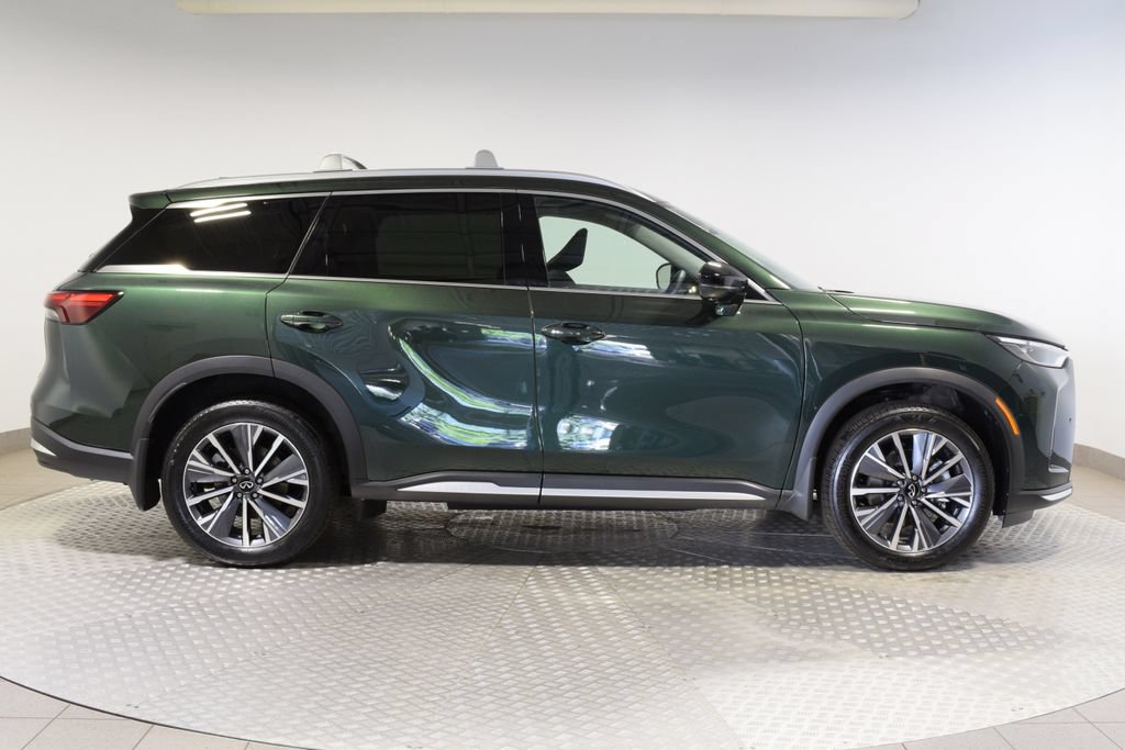 Certified 2026 INFINITI QX60 Luxe w/ Family Package AWD/4WD image 14