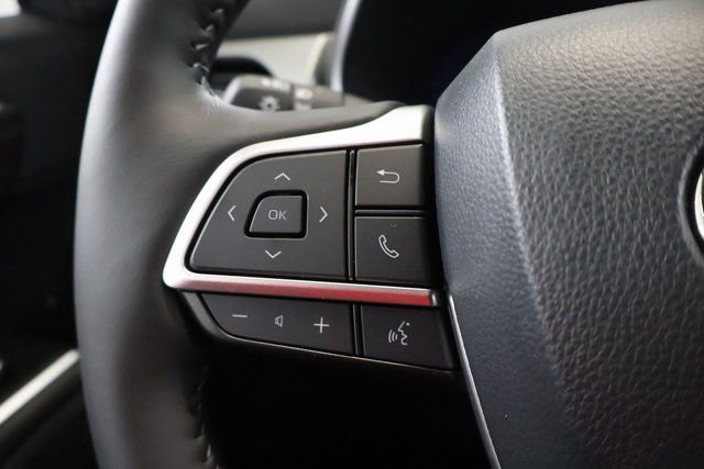New 2026 Toyota Highlander Platinum AWD/4WD image 16
