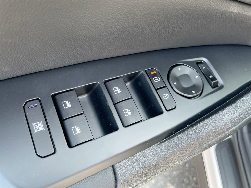 New 2026 Kia Sportage X-Line image 38