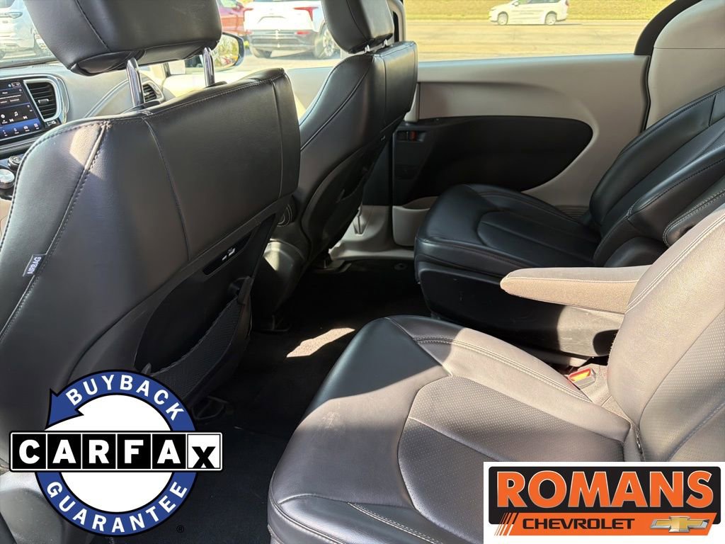 Used 2024 Chrysler Pacifica Select FWD image 19