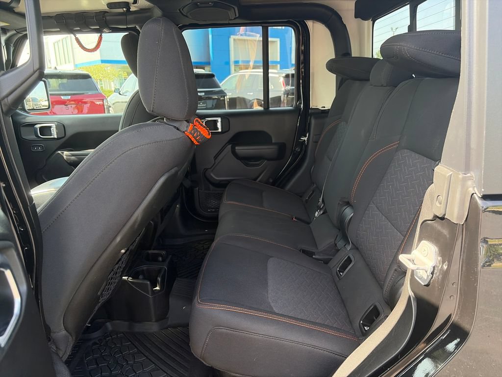 Used 2022 Jeep Gladiator Mojave w/ Cold Weather Group AWD/4WD image 22