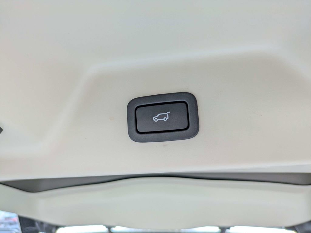 Used 2021 Land Rover Range Rover P525 Westminster Edition image 14