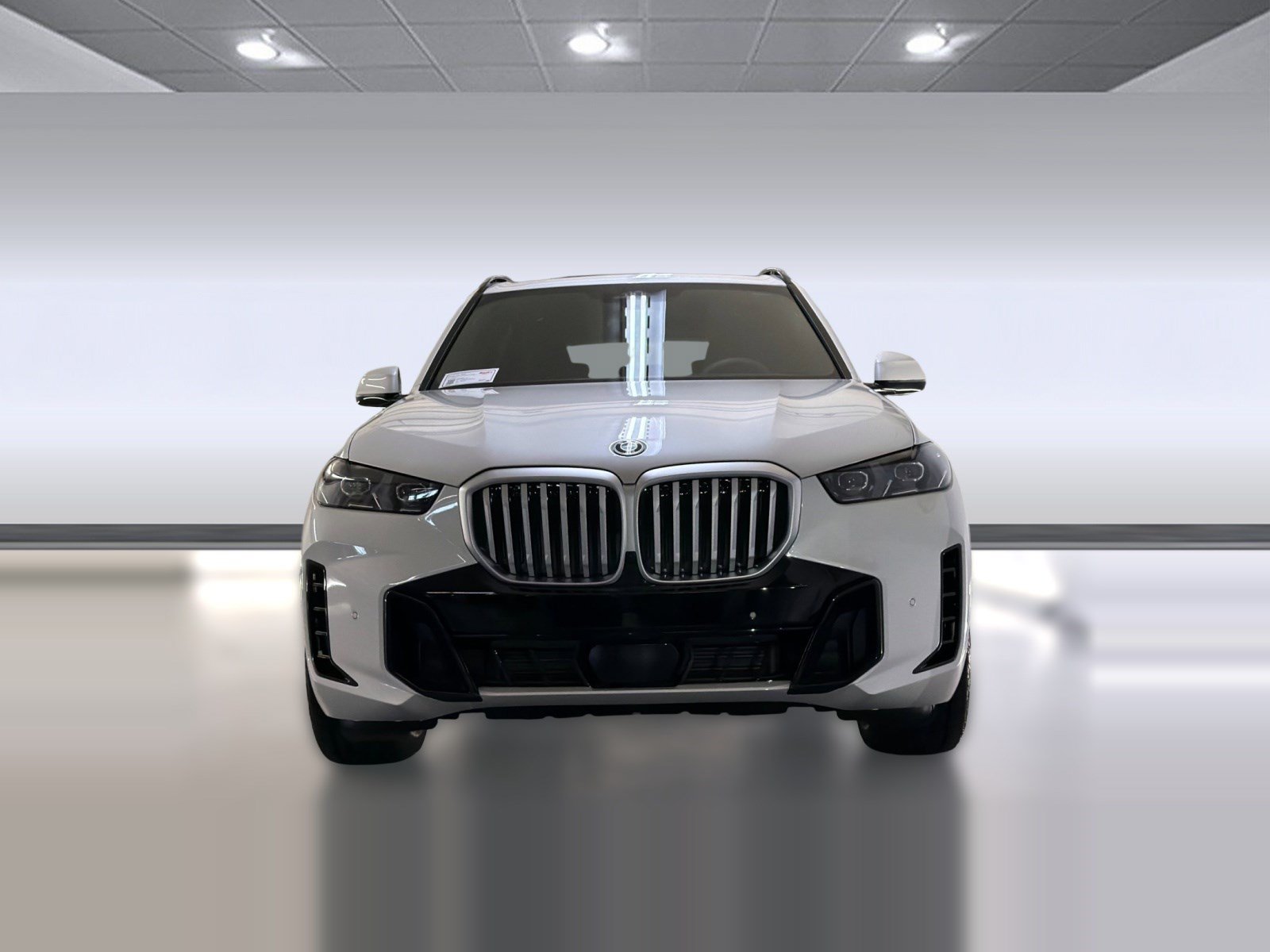 Used 2026 BMW X5 xDrive50e w/ M Sport Package AWD/4WD image 5