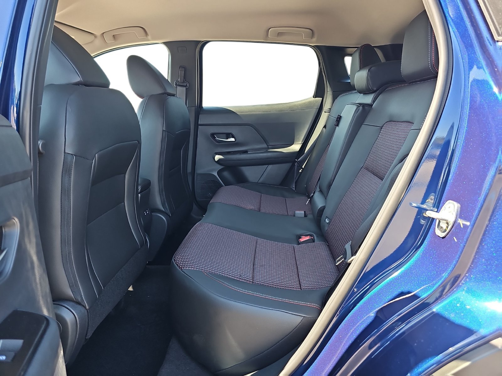 New 2027 Nissan Kicks SR FWD image 14