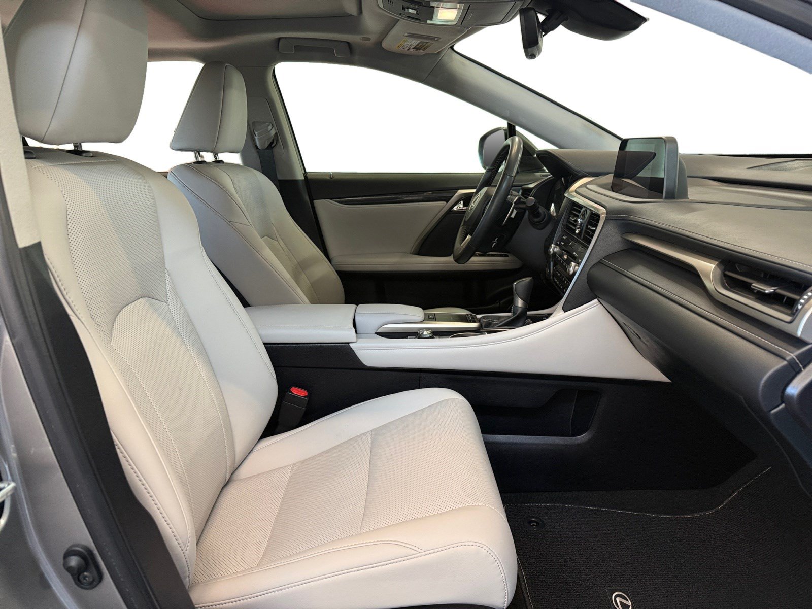 Used 2020 Lexus RX 350 FWD w/ Accessory Package image 15