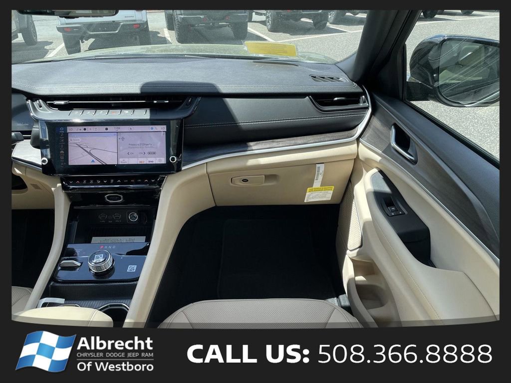 New 2026 Jeep Grand Cherokee L Limited AWD/4WD image 18
