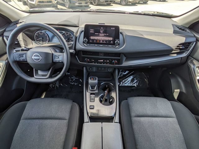 Used 2026 Nissan Rogue SV FWD image 16