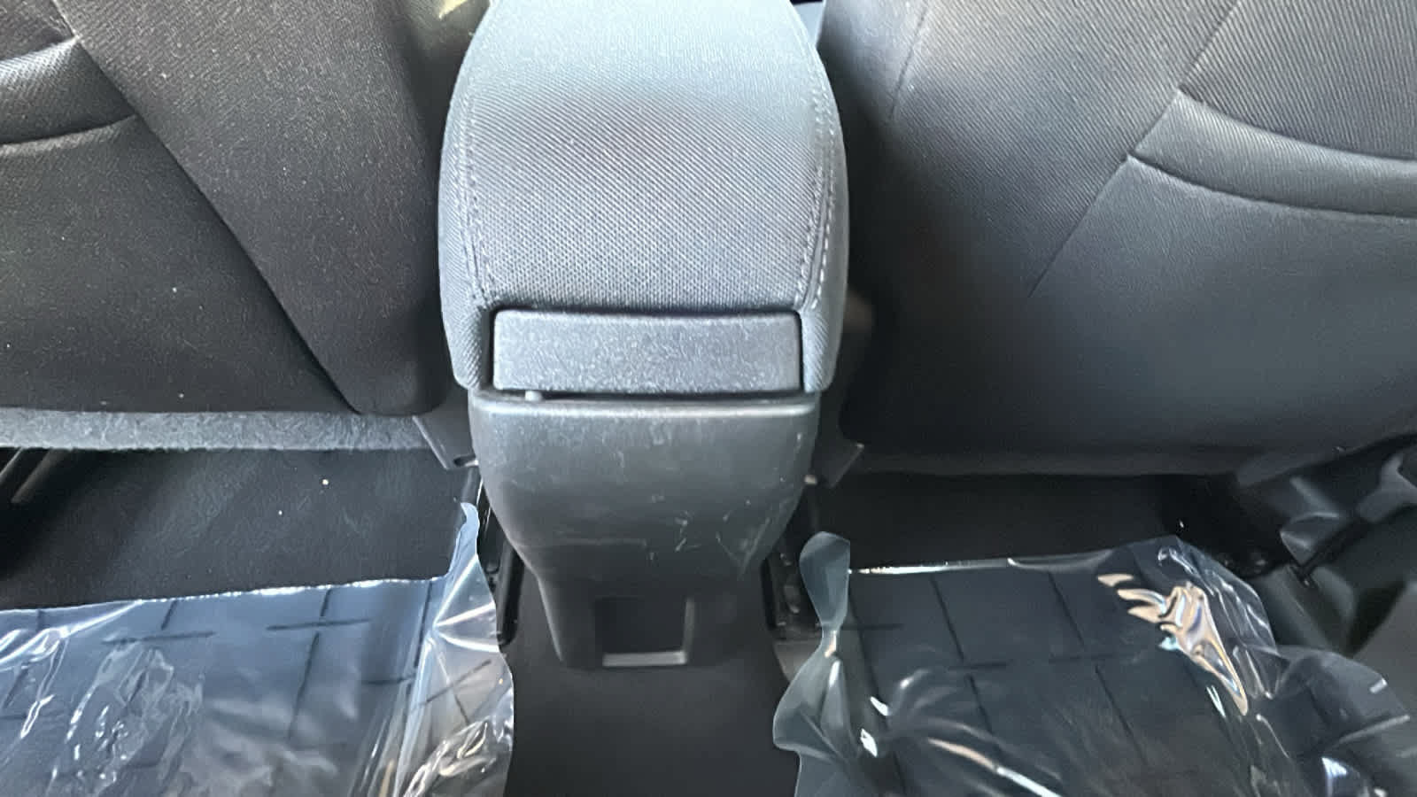 Used 2017 Jeep Renegade Latitude AWD/4WD image 25