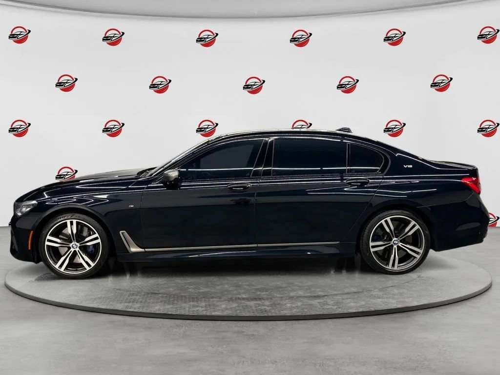 Used 2018 BMW M760i xDrive AWD/4WD image 2
