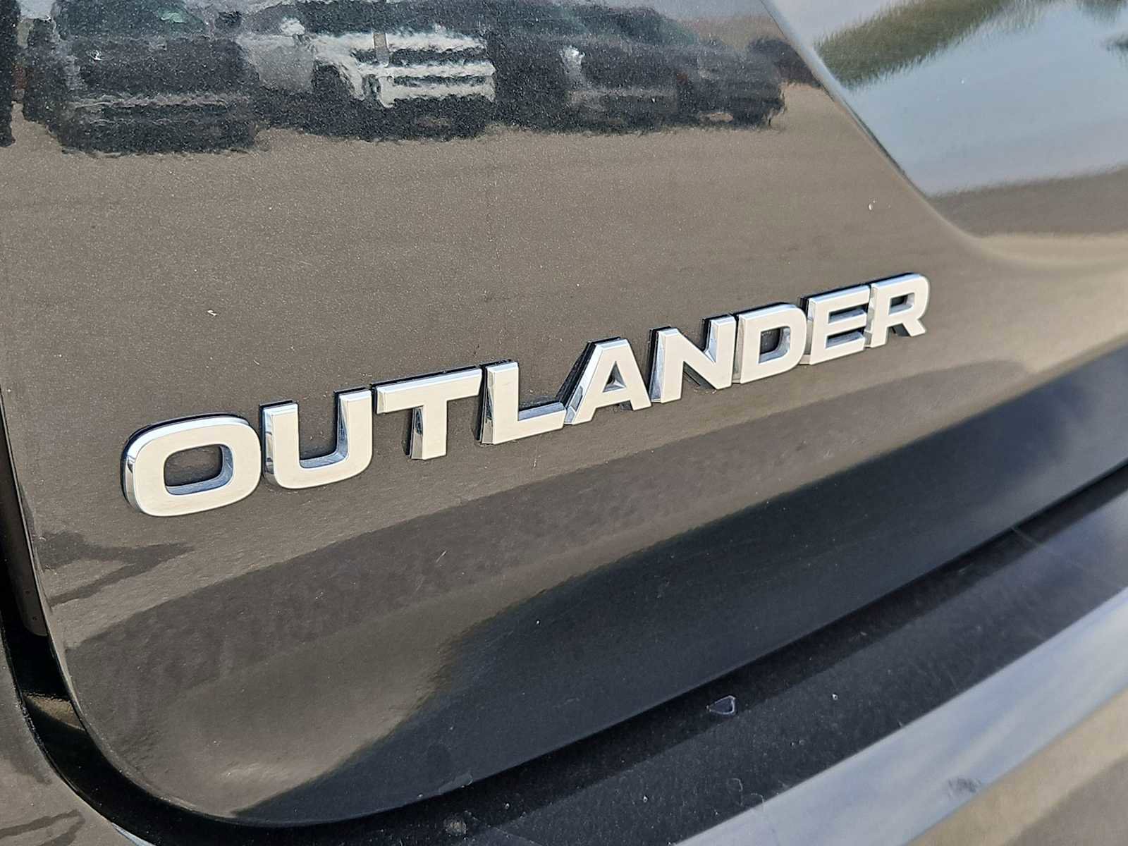 Used 2024 Mitsubishi Outlander SE AWD/4WD image 12