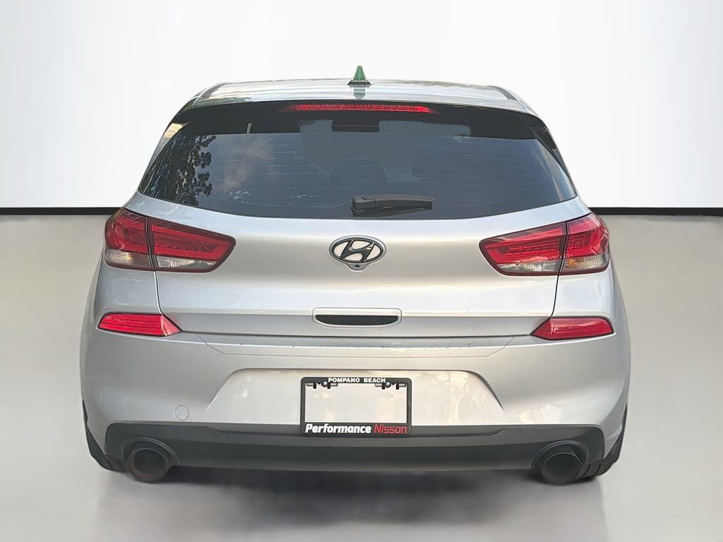 Used 2018 Hyundai Elantra GT Sport image 7