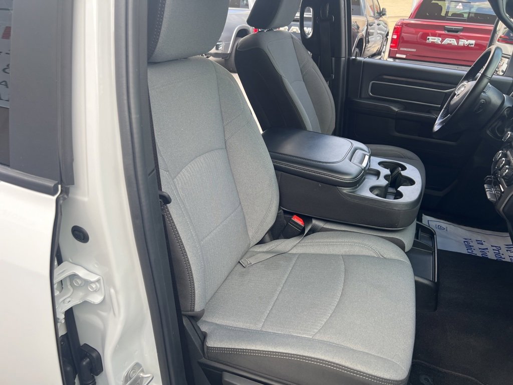 Used 2024 RAM 3500 Big Horn image 28