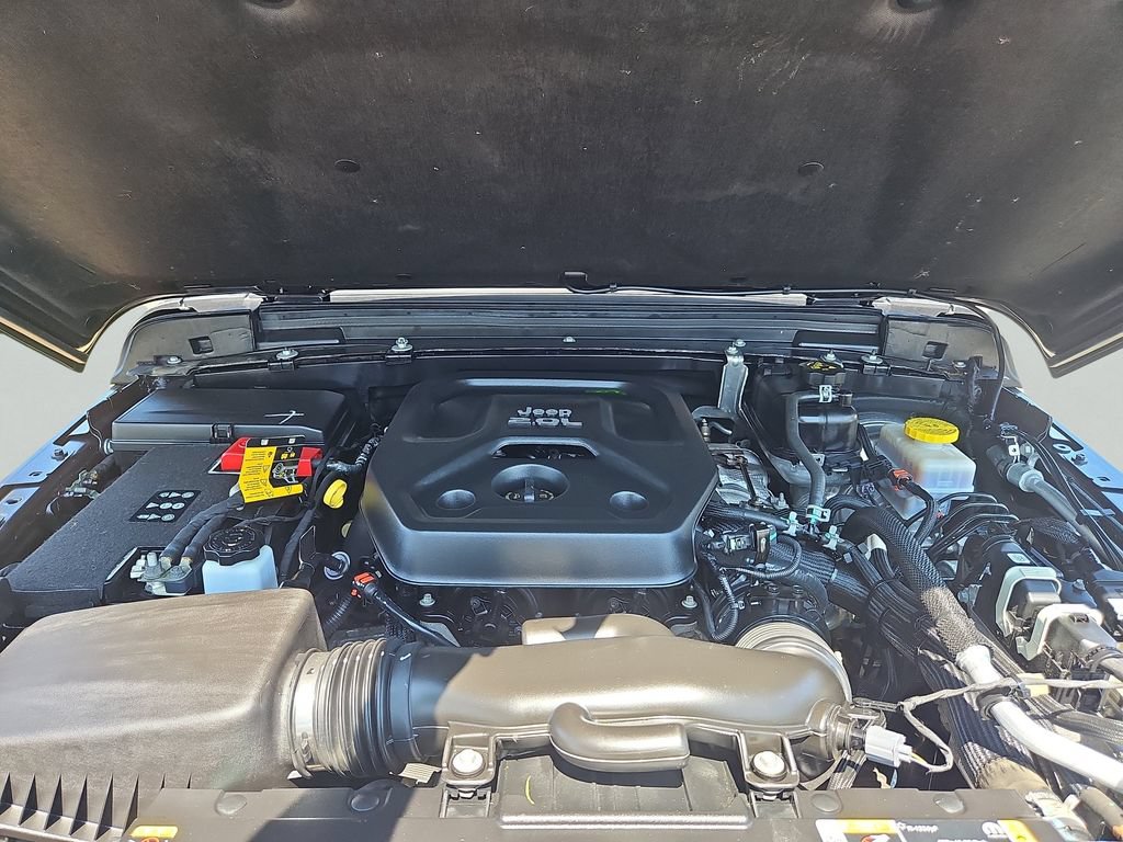 Used 2022 Jeep Wrangler Unlimited Sport AWD/4WD image 24