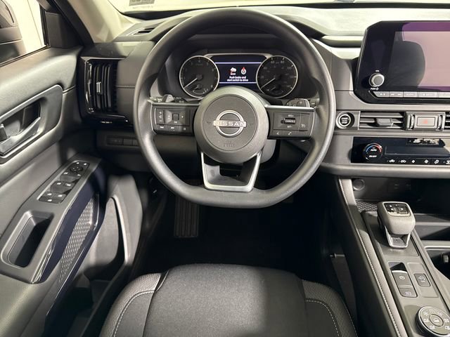Used 2024 Nissan Pathfinder S AWD/4WD image 19