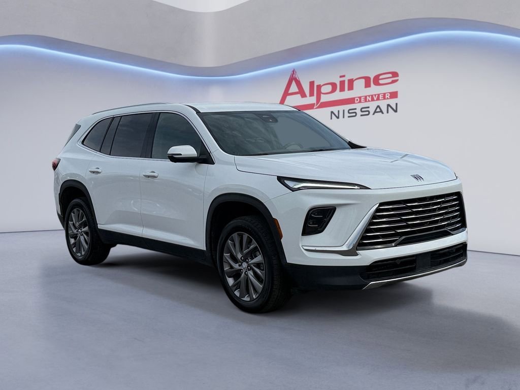 Used 2025 Buick Enclave Preferred image 7