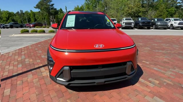 Used 2024 Hyundai Kona SEL FWD image 4