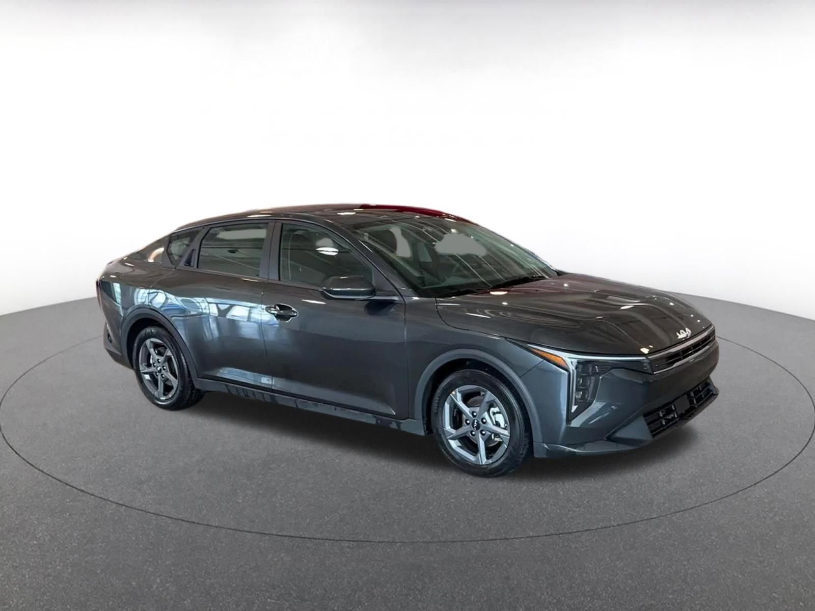 Used 2025 Kia K4 LXS video 2