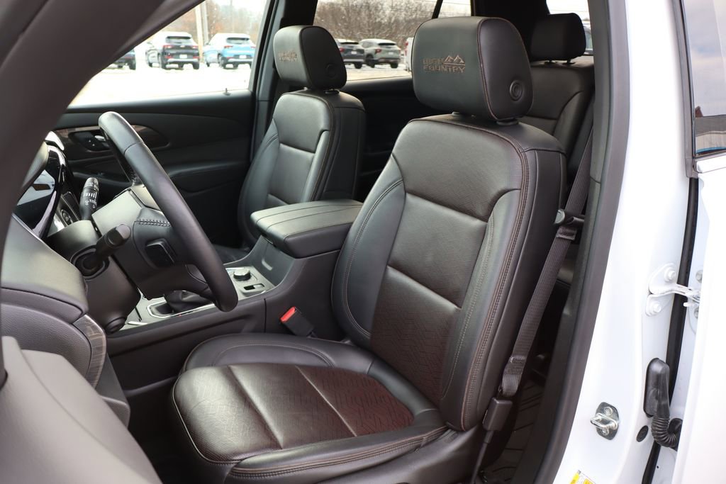Used 2022 Chevrolet Traverse High Country image 14