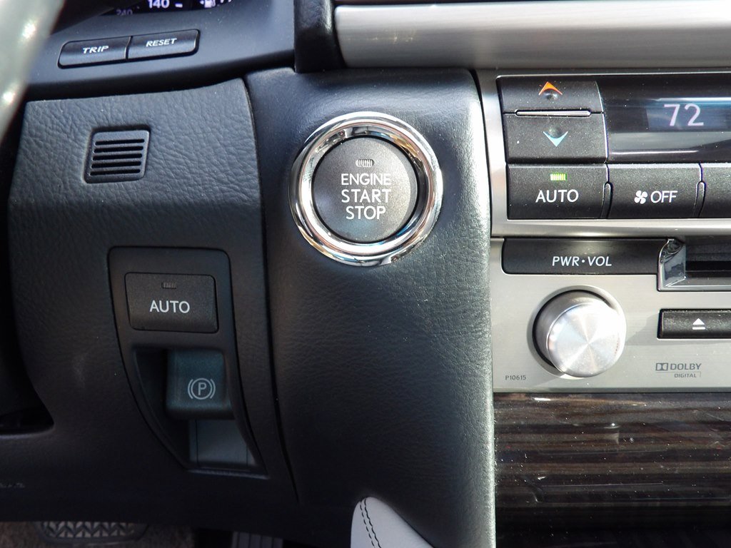 Used 2014 Lexus LS 460 Luxury w/ Comfort Package image 19