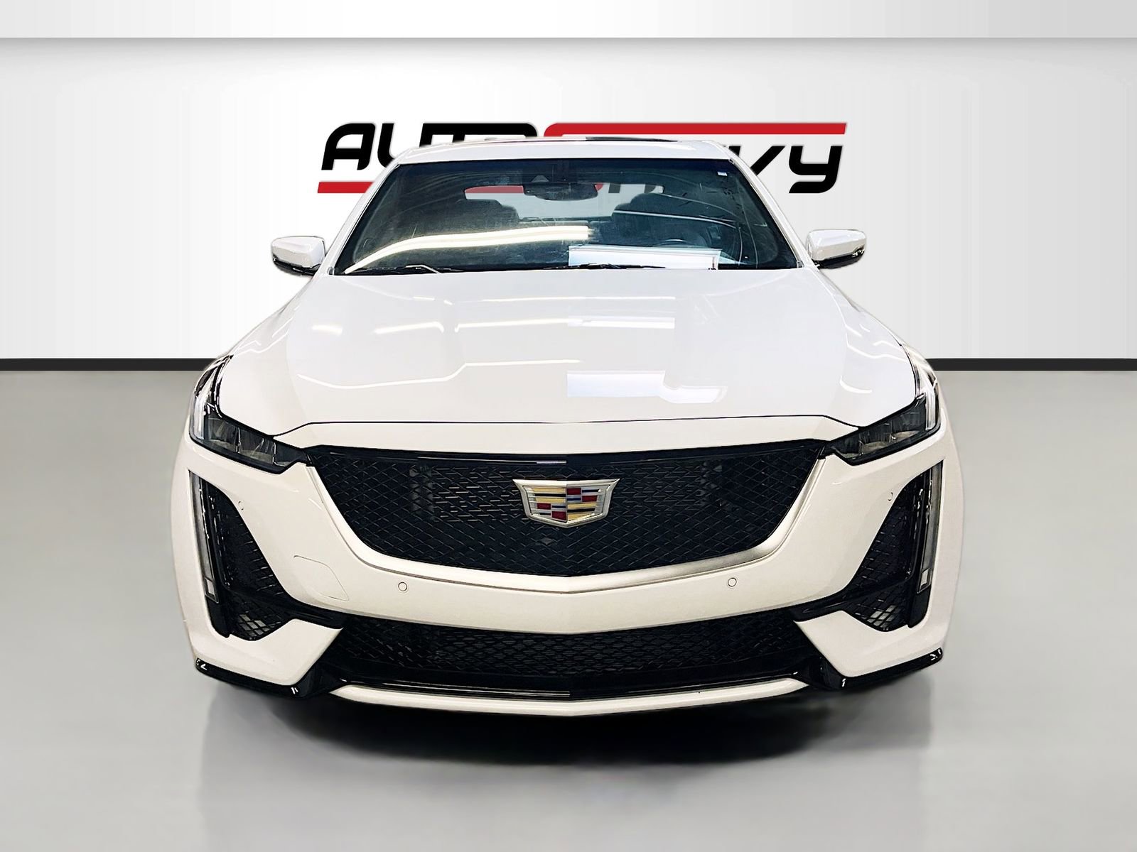 Used 2023 Cadillac CT5 Premium Luxury image 2