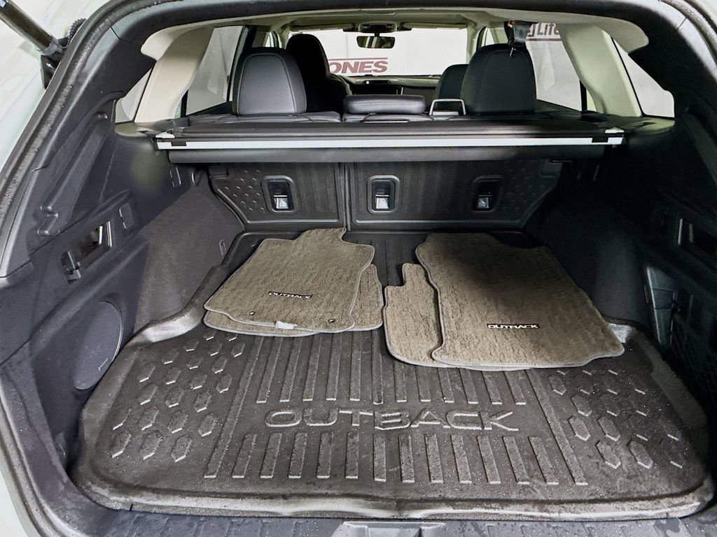 Used 2023 Subaru Outback Limited AWD/4WD image 28