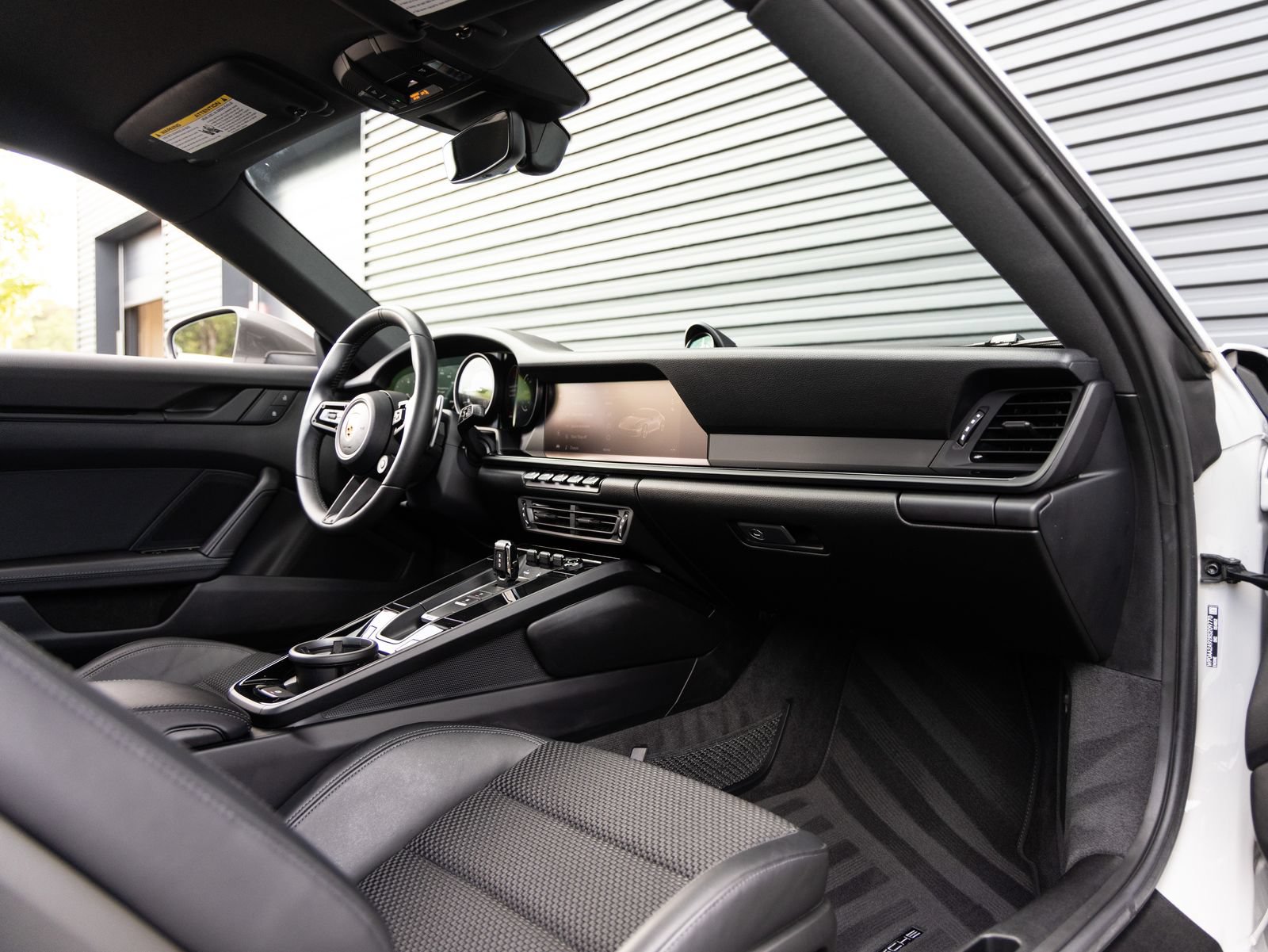 Certified 2024 Porsche 911 Carrera T RWD image 33