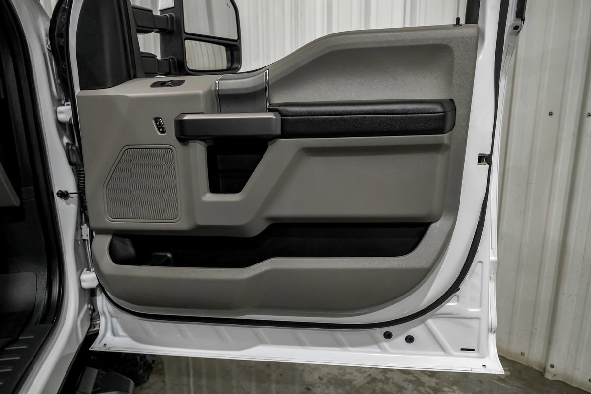 Used 2022 Ford F250 XLT w/ Black Appearance Package AWD/4WD image 43