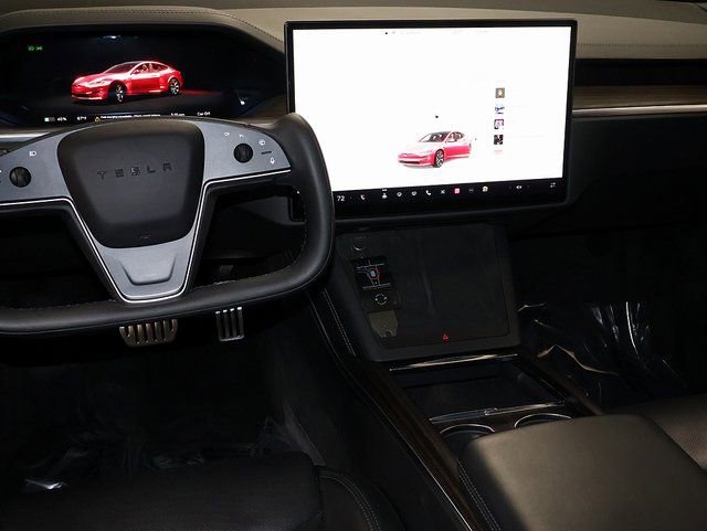 Used 2023 Tesla Model S Standard Range image 17