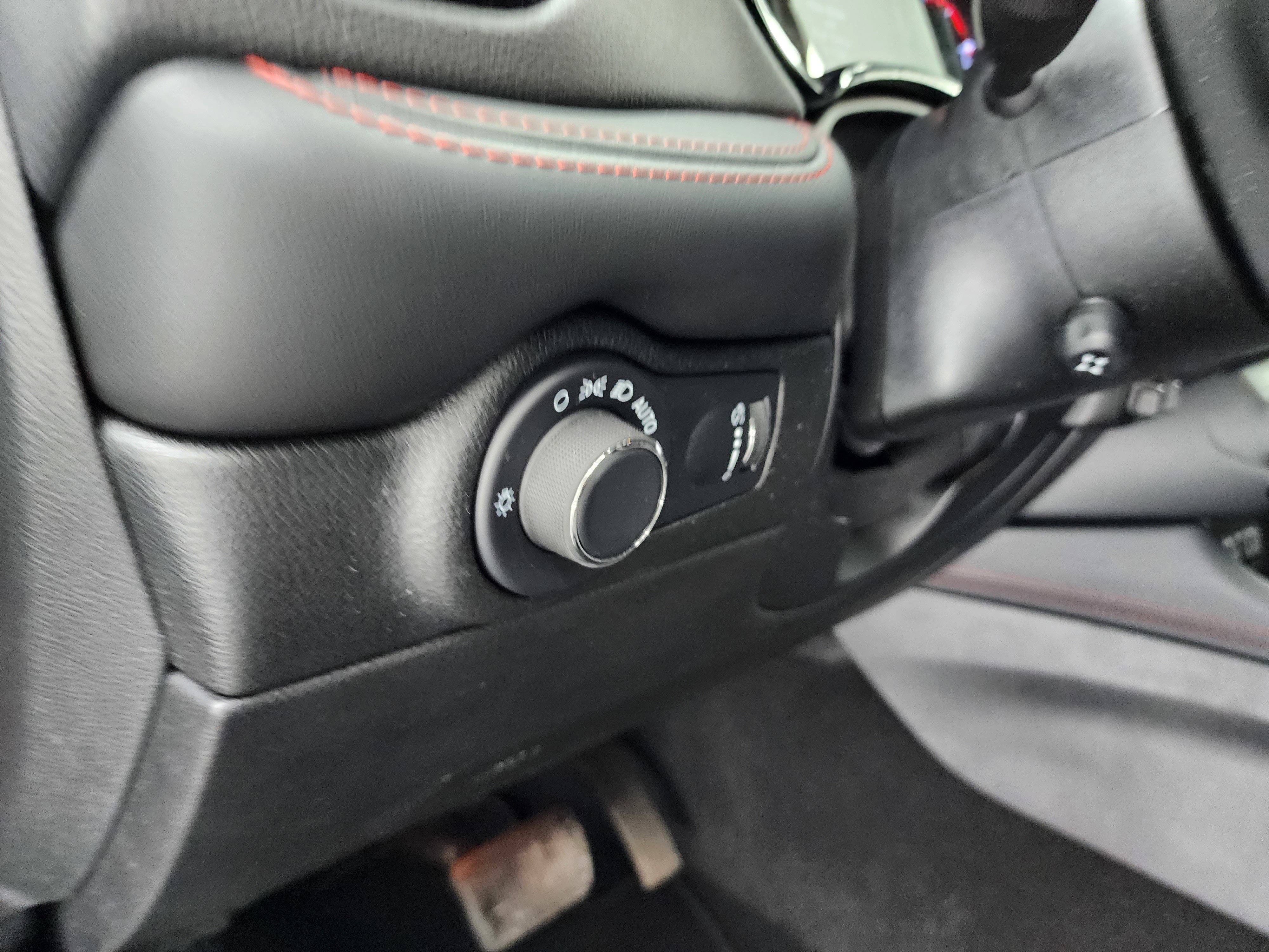 Used 2024 Dodge Durango GT image 40