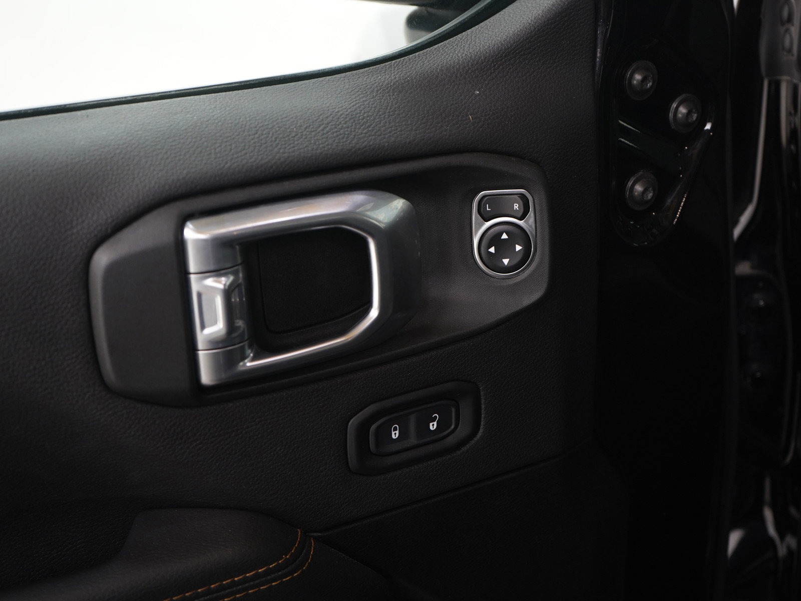 Used 2022 Jeep Wrangler Unlimited Sahara image 21