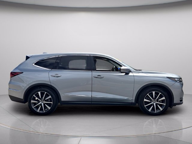 Certified 2026 Acura MDX w/ Technology Package FWD image 4