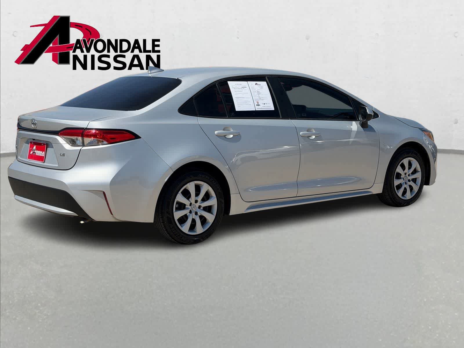 Used 2022 Toyota Corolla LE image 6