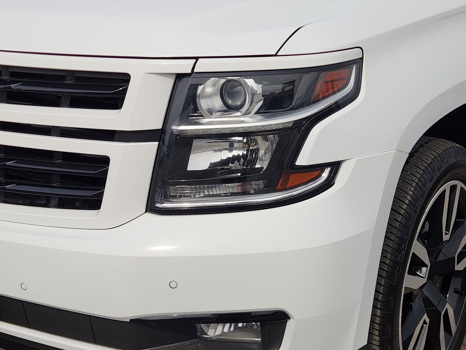 Used 2019 Chevrolet Suburban Premier image 11