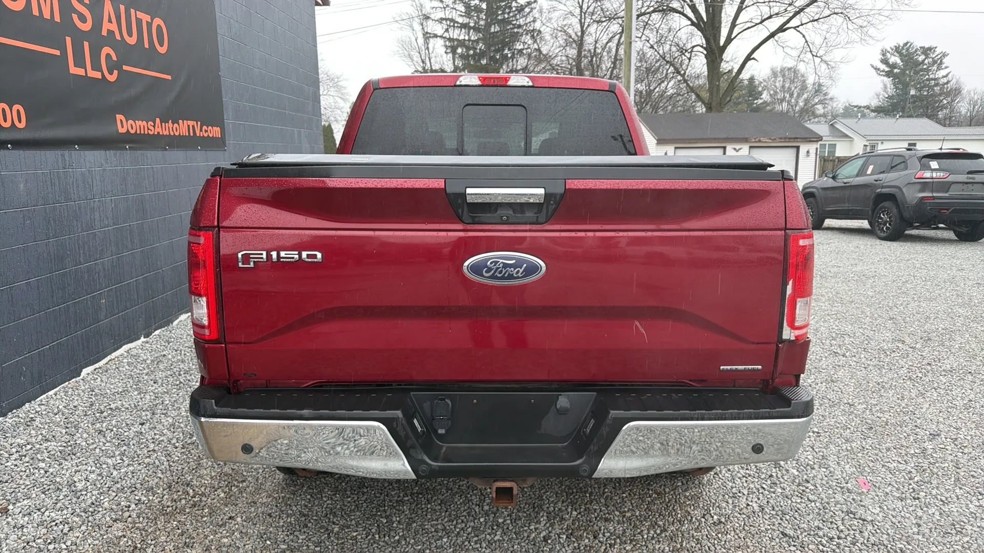 Used 2016 Ford F150 XLT w/ Equipment Group 302A Luxury image 9