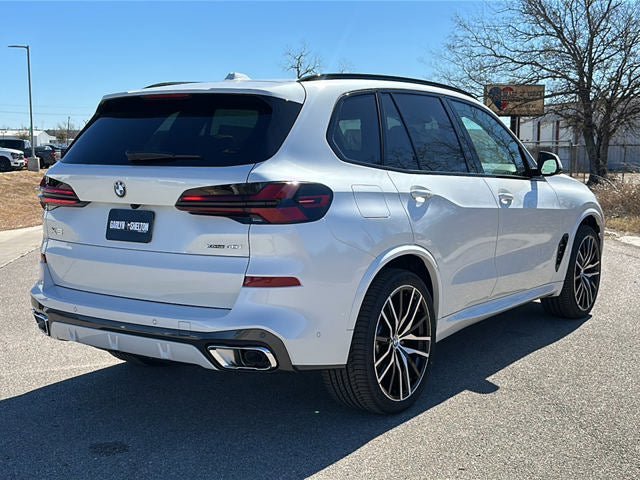 New 2026 BMW X5 xDrive40i w/ M Sport Package AWD/4WD image 39