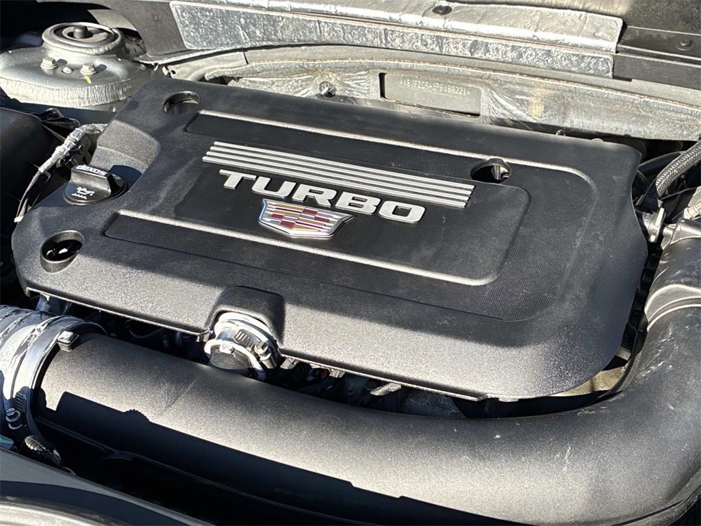 Used 2023 Cadillac XT4 Premium Luxury image 22