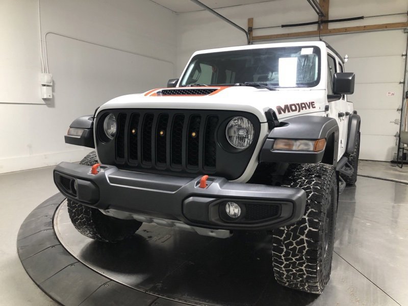 Used 2023 Jeep Gladiator Mojave w/ Cold Weather Group image 3
