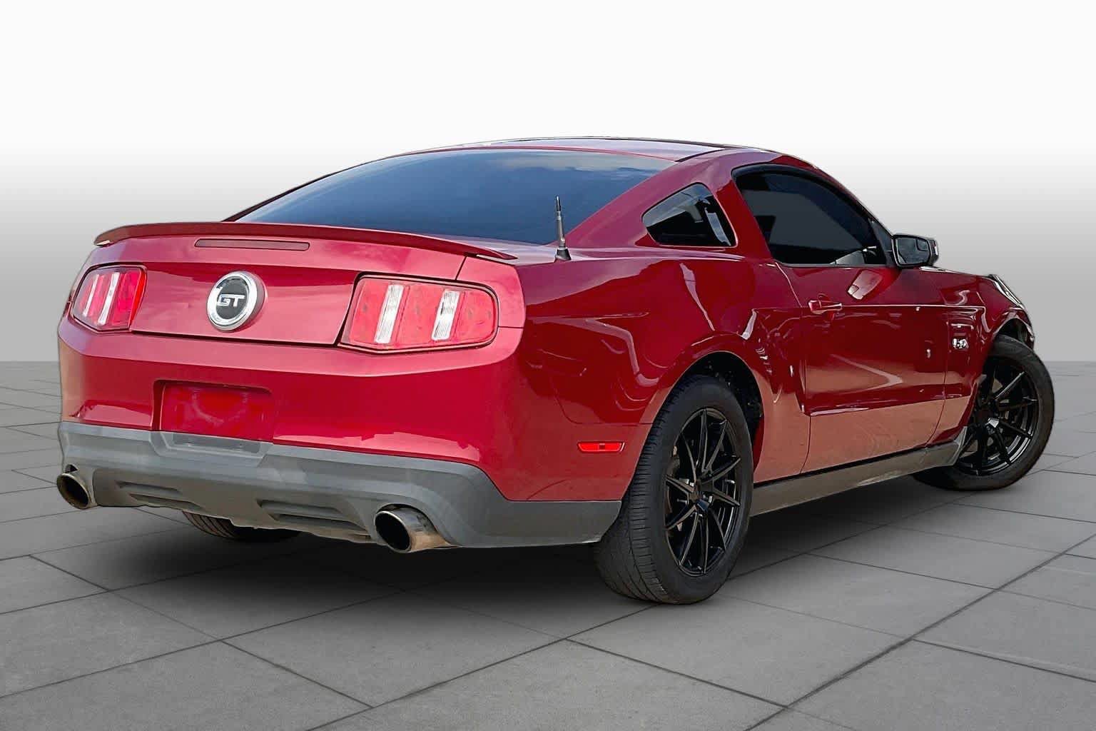 Used 2011 Ford Mustang GT Premium w/ Security Pkg RWD image 11