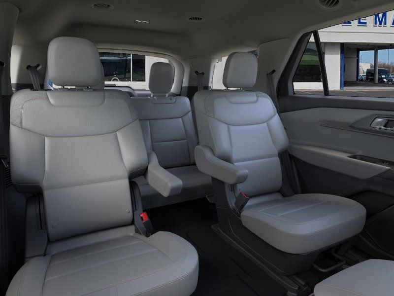 New 2026 Ford Explorer Active w/ Active Comfort Package image 12